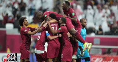 رياضة – منتخب قطر يحتفل بالتأهل لربع نهائي الكأس الذهبية على أنغام سطلانة.. فيديو