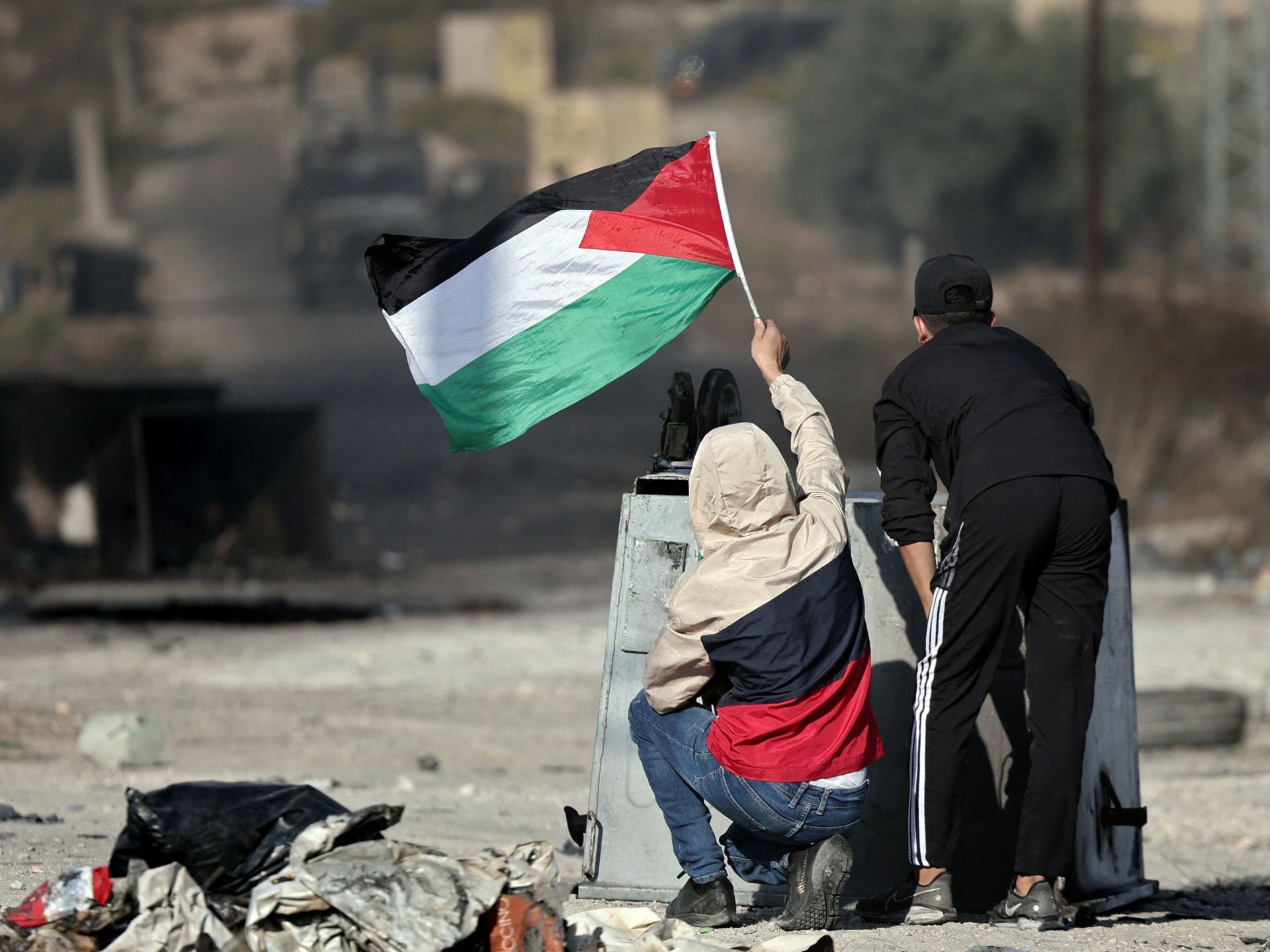 شهيدان بالضفة في احتجاجات على القصف الإسرائيلي لغزة واعتقال العشرات | أخبار – البوكس نيوز