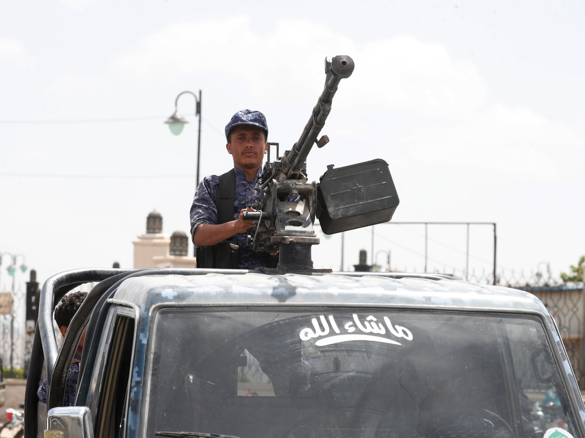 الجيش الأميركي يعلن تدمير أسلحة للحوثيين والجماعة تعتبر مهاجمة السفن “إنسانية بامتياز” | أخبار – البوكس نيوز