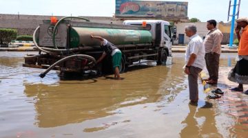 مدير عام دارسعد يقود مجهودات وأعمال شفط مياه الأمطار بالمديرية