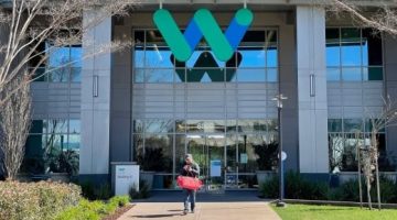 تكنولوجيا  – Waymo تحصل على الموافقة لنشر خدمة التاكسى الآلى فى لوس أنجلوس