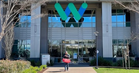 تكنولوجيا  – Waymo تحصل على الموافقة لنشر خدمة التاكسى الآلى فى لوس أنجلوس