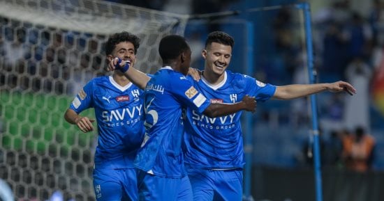 رياضة – الدورى السعوى.. الهلال يواجه الطائى للتتويج بلا هزيمة والرياض ضد النصر