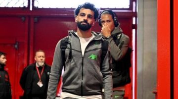 رياضة – وصول محمد صلاح ورفاقه ملعب “أولد ترافورد” قبل قمة مان يونايتد ضد ليفربول