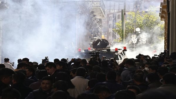 رئيس بوليفيا لويس آرسي: البلاد تواجه انقلاباً عسكرياً