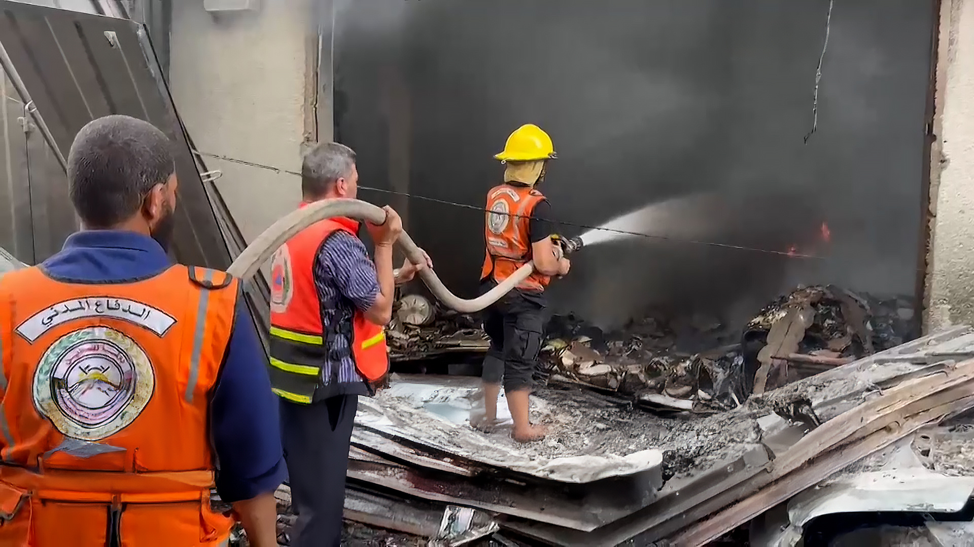 شهود عيان يروون للجزيرة كيف دخلت القوة الإسرائيلية مخيم النصيرات لتحرير الأسرى | أخبار البرامج – البوكس نيوز