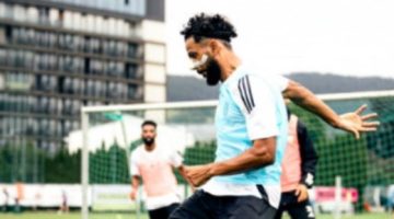 رياضة – لاعب أهلي جدة يشارك فى السوبر السعودي مرتديا القناع