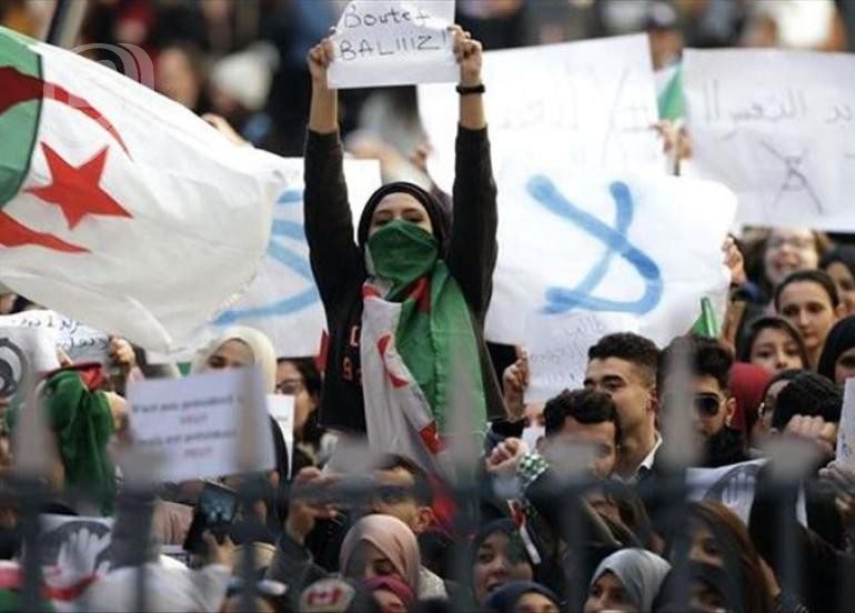 “الأفكار لا تموت”..الحراك الجزائري قد يعود للواجهة قبيل الانتخابات الرئاسية