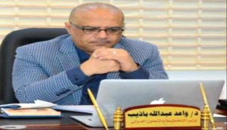 باذيب يوجه بسرعة إصلاح أبراج الاتصالات بالمنصورة والعريش بالعاصمة عدن