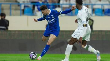 الهلال يضرب بقوة مستهلا حملة الدفاع عن لقب الدوري السعودي