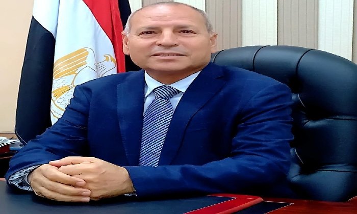 محافظ القاهرة: إجراءات قانونية رادعة لمنع إلقاء مخلفات المباني على المحاور المرورية