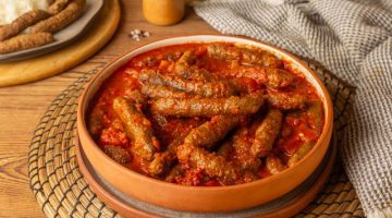 بخطوات بسيطة.. طريقة عمل كفتة الأرز متماسكة