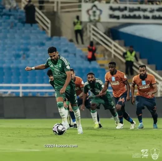 أهلي جدة يخطف فوزا ثمينا من الفيحاء بالدوري السعودي